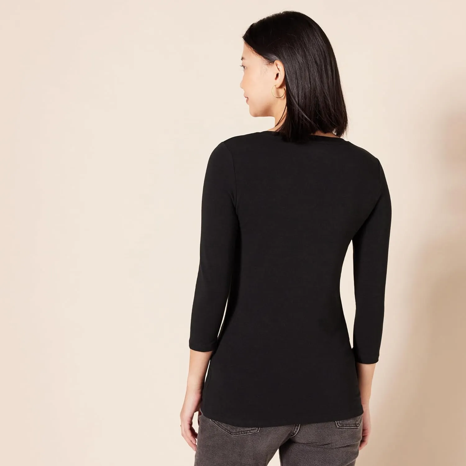 Amazon Essentials Women's Classic-Fit 3/4 Sleeve V-Neck T-Shirt (Available in Plus Size), Multipacks