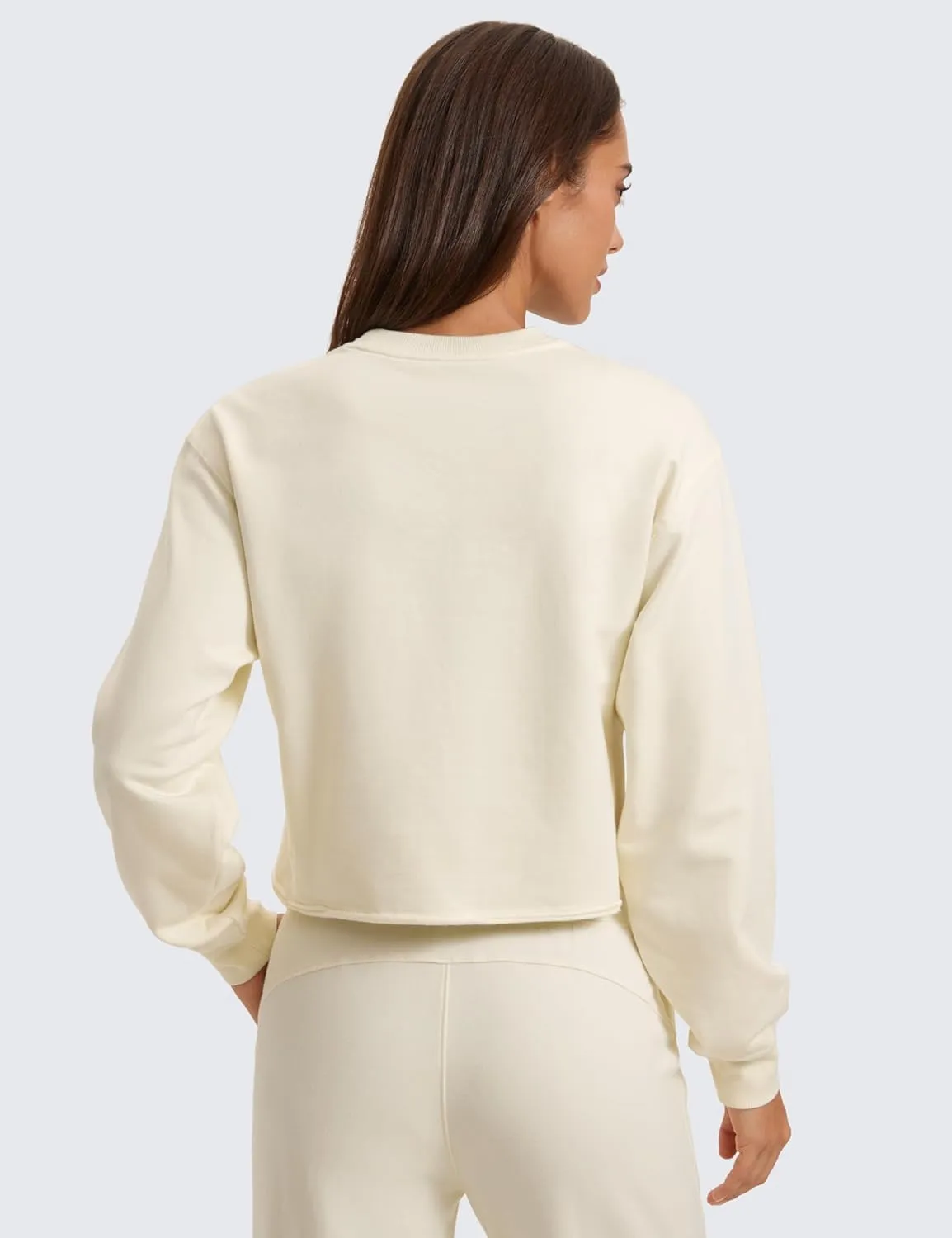 CRZ YOGA Womens Fleece Cropped Sweatshirts Crewneck Long Sleeve Double Raw Hem Workout Casual Pullover Tops