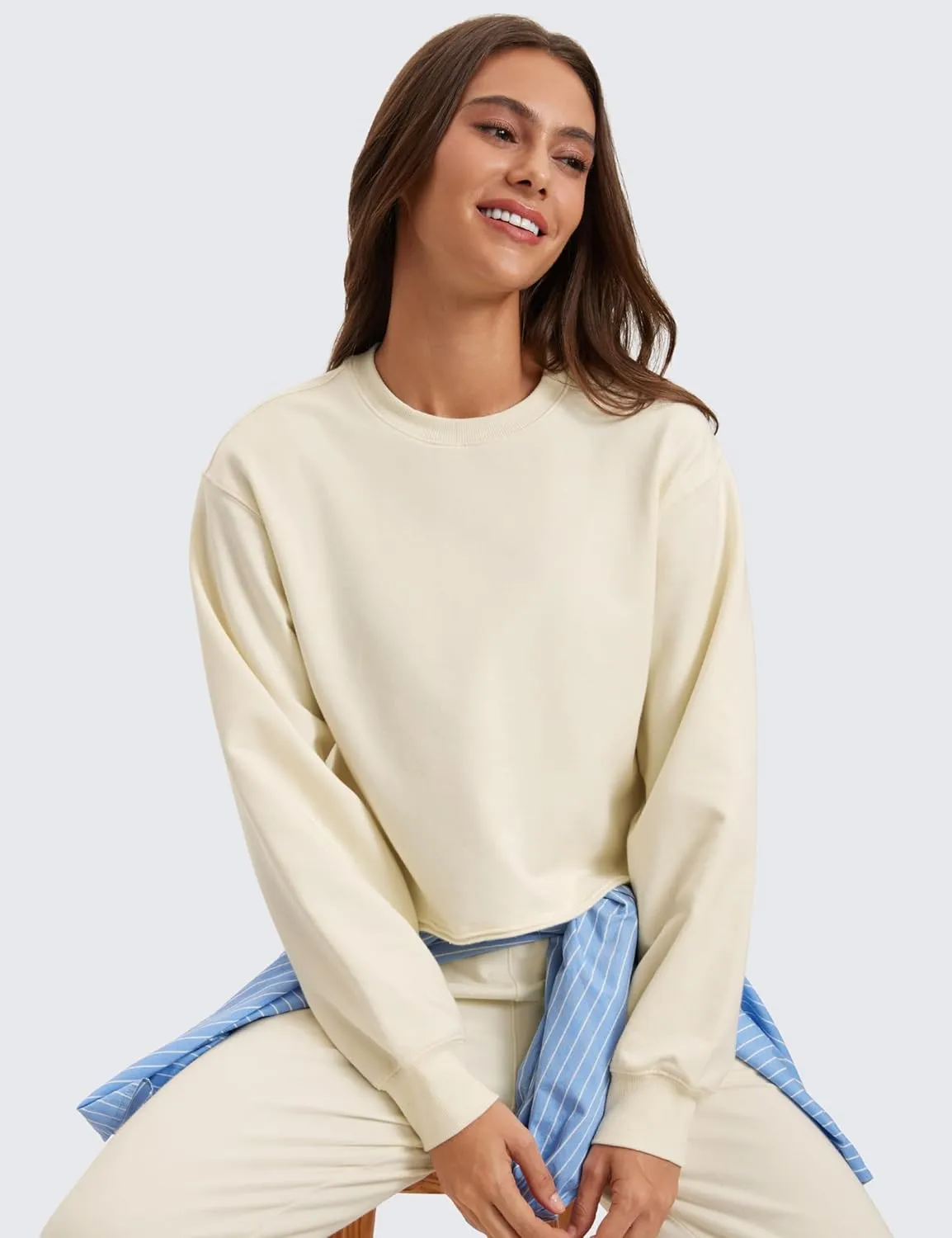 CRZ YOGA Womens Fleece Cropped Sweatshirts Crewneck Long Sleeve Double Raw Hem Workout Casual Pullover Tops
